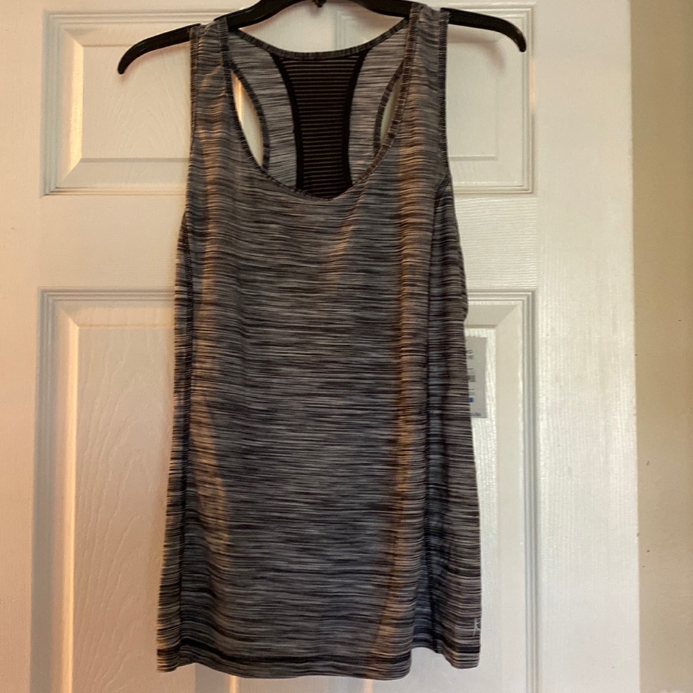 Danskin gray work out tank sz XL